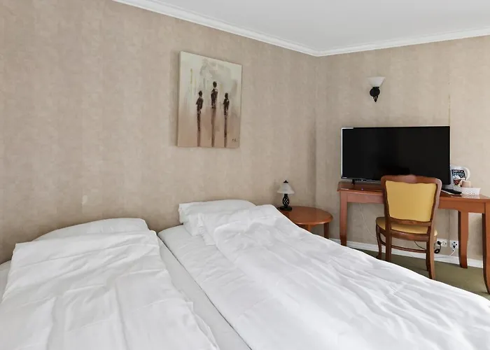 Aursnes Hotell
